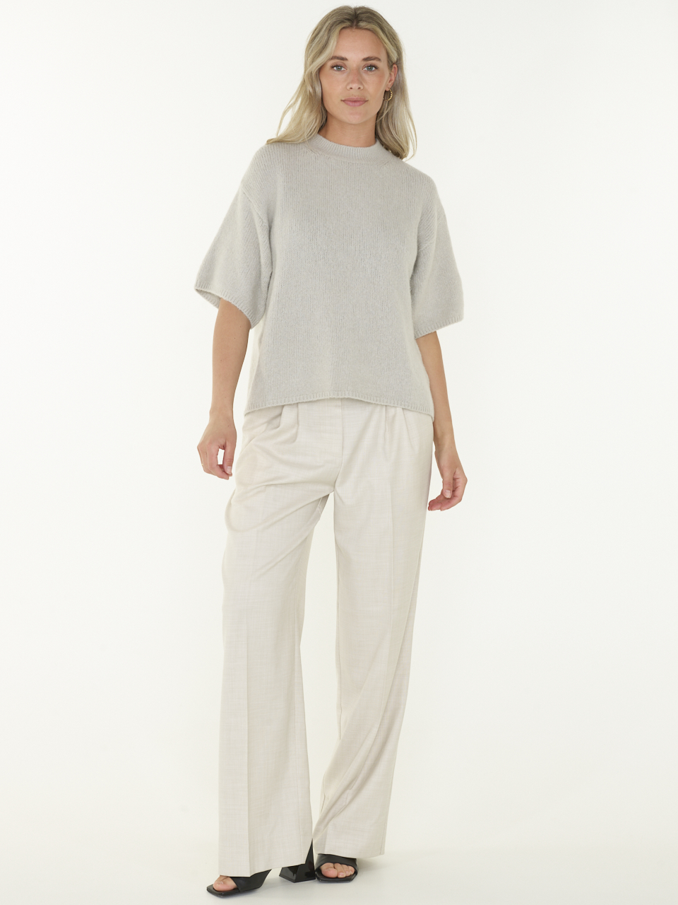 TRUI WANDA KNIT O-NECK