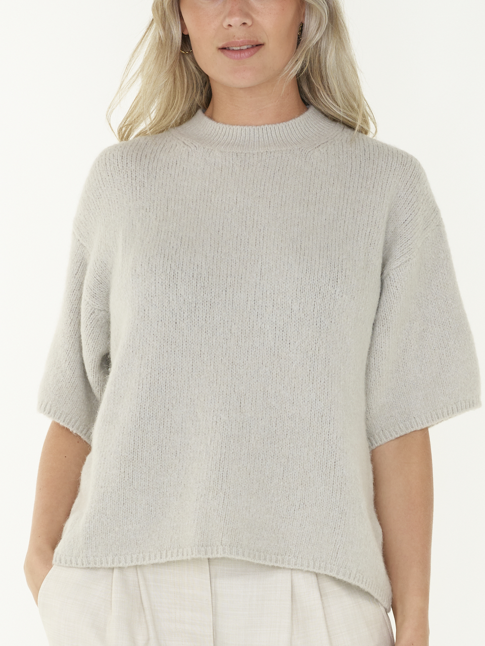 TRUI WANDA KNIT O-NECK