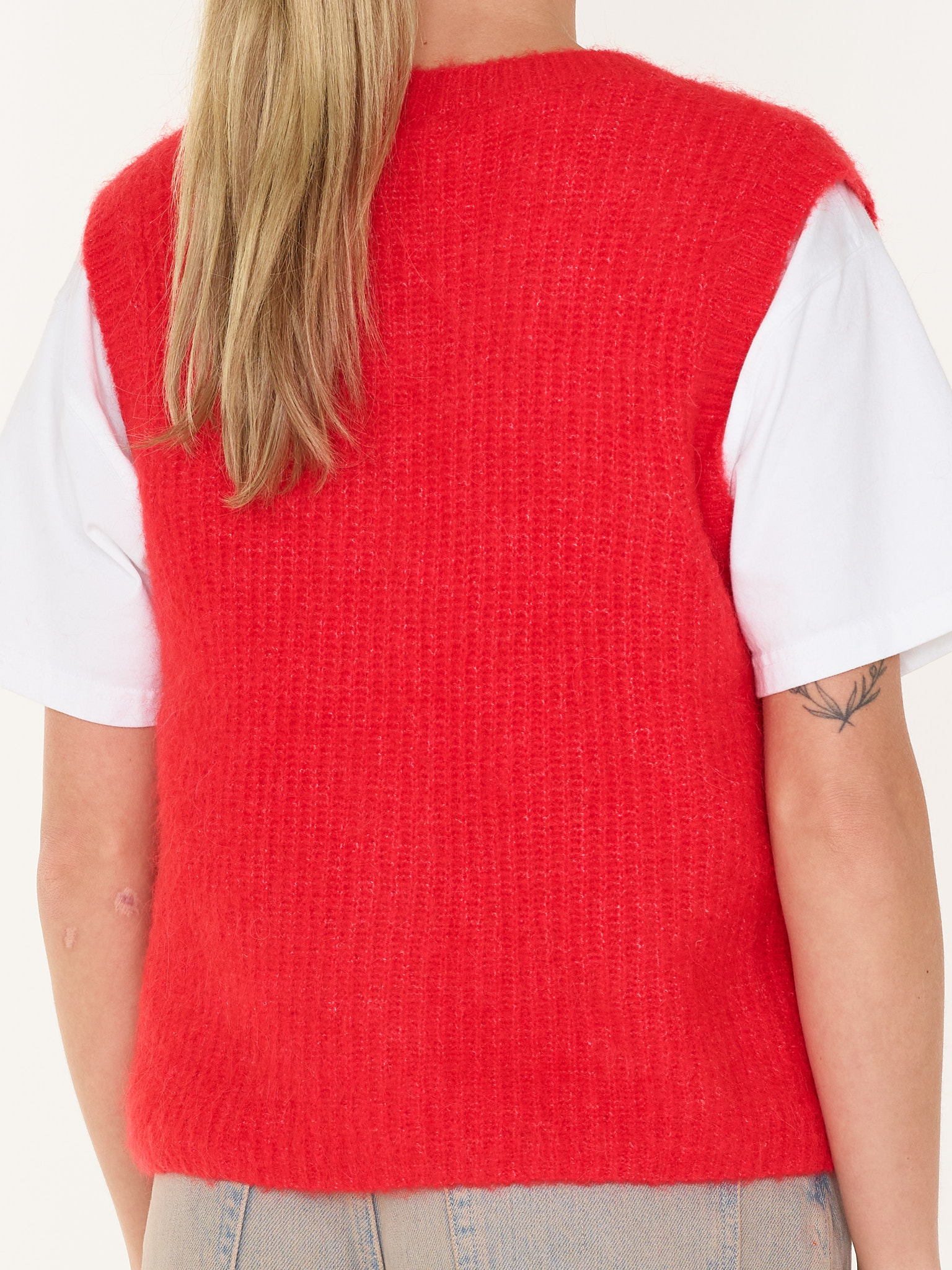 VEST EAST